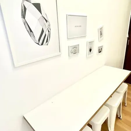 Urbanika Living - Harmony Palace Center * Bucharest